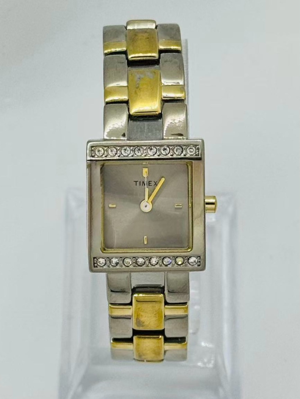 Vintage Timex Women’s Quartz Watch 20mm Two Tone Crystal Accent New Battery Runs